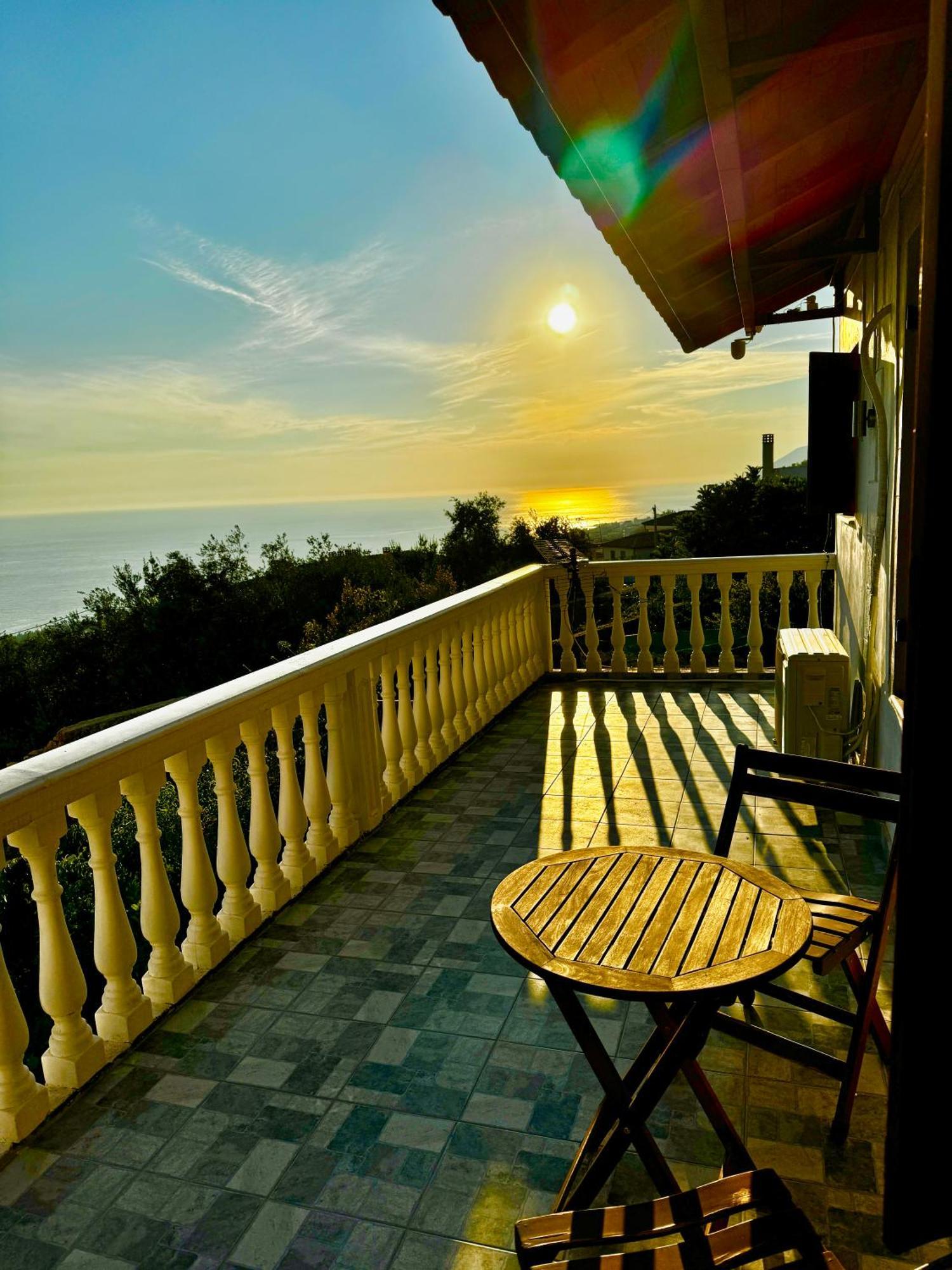 Traditional Old House Guest house Dhermi